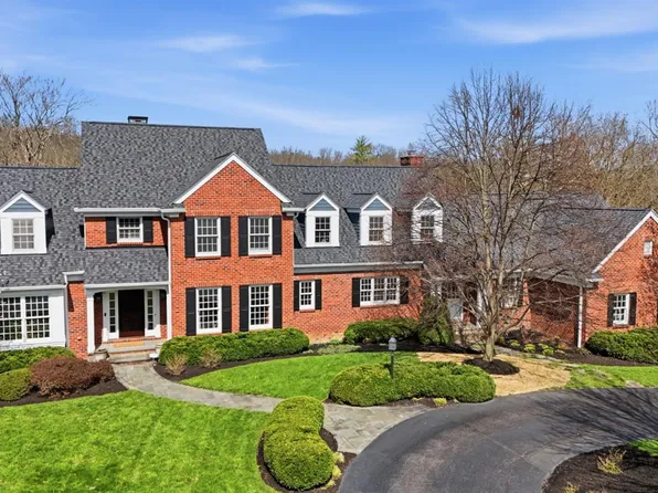 923 Princeton Dr, Terrace Park, OH 45174