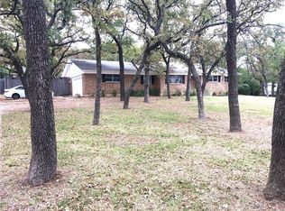 6820 Country Squire Ln, Burleson, TX 76028