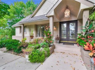 214 NW Birch St, Lees Summit, MO 64064