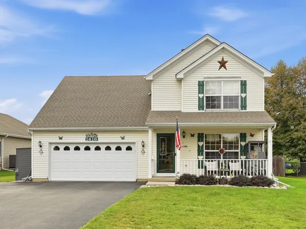 1416 Sandwich Dr, Sandwich, IL 60548