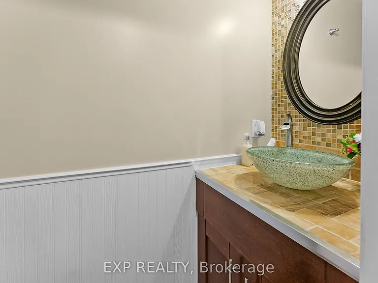 3 Briarsdale Cres — Photo 5