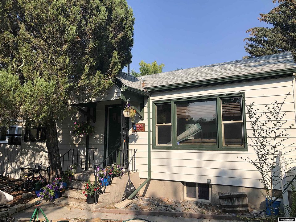 1st image of 515 N 1st St