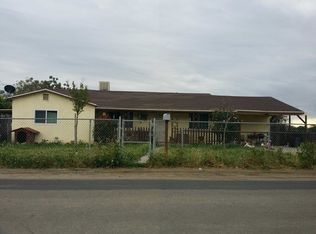 2005 E Crabtree Ave, Porterville, CA