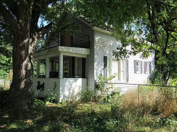 3rd image of 2428 Wilkins St