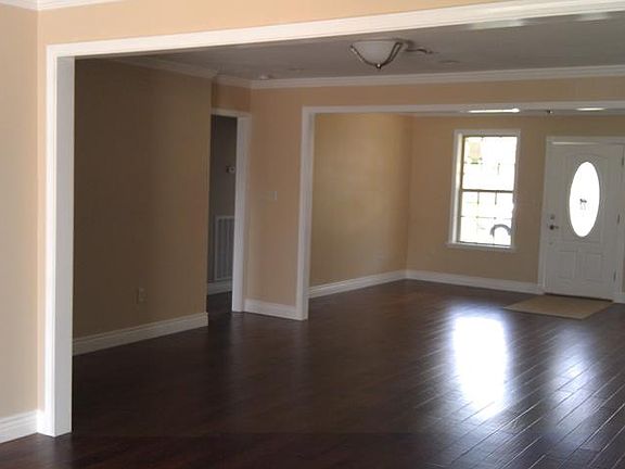 4th image of 1353 Mendez St
