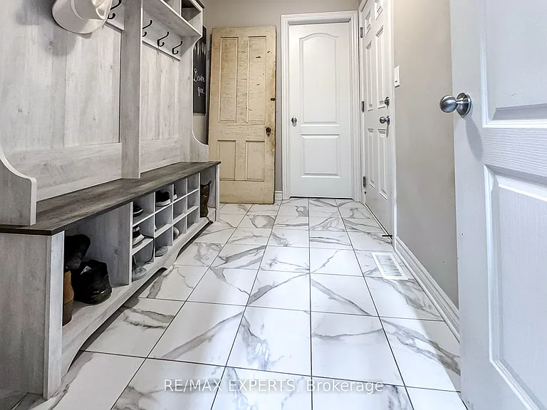 640 Halloway Dr — Photo 8