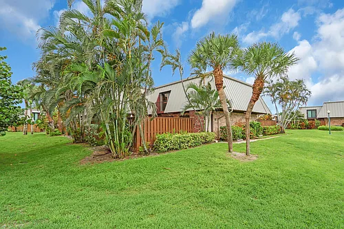 1420 Ocean Way #7D Photo 1