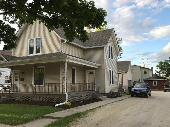 208 Chestnut St W