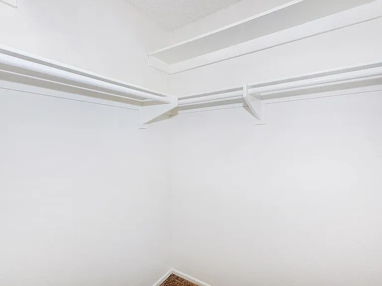 3070 E Frontera St — Photo 33