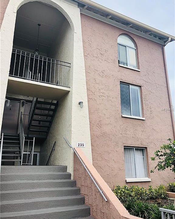 1st image of 235 114th Ave N Unit 4
