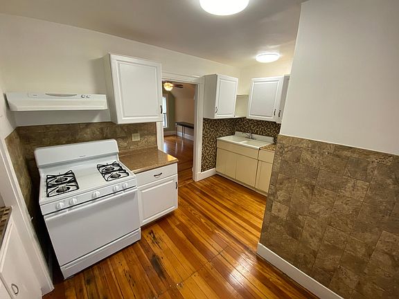 2nd image of 322 Highland Ave #3