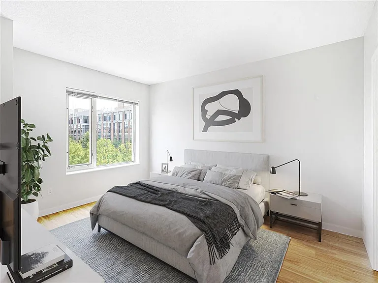 91 Sidney — Photo 38