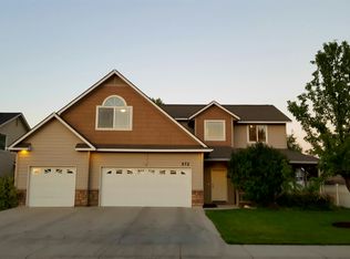 572 S Black Oak Ave, Kuna, ID 83634