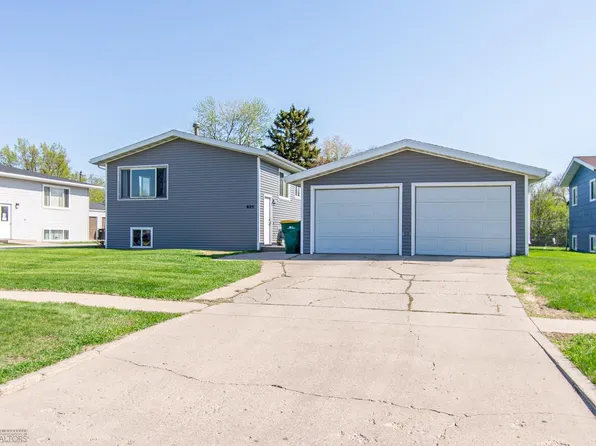 625 2nd Ave E, West Fargo, ND 58078