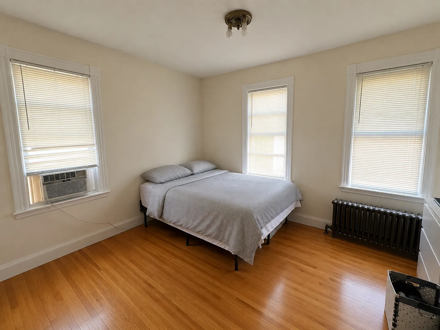 4 bed, 1800 sqft, $1,200 — Photo 4