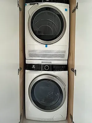 Rented by Compass | media 14