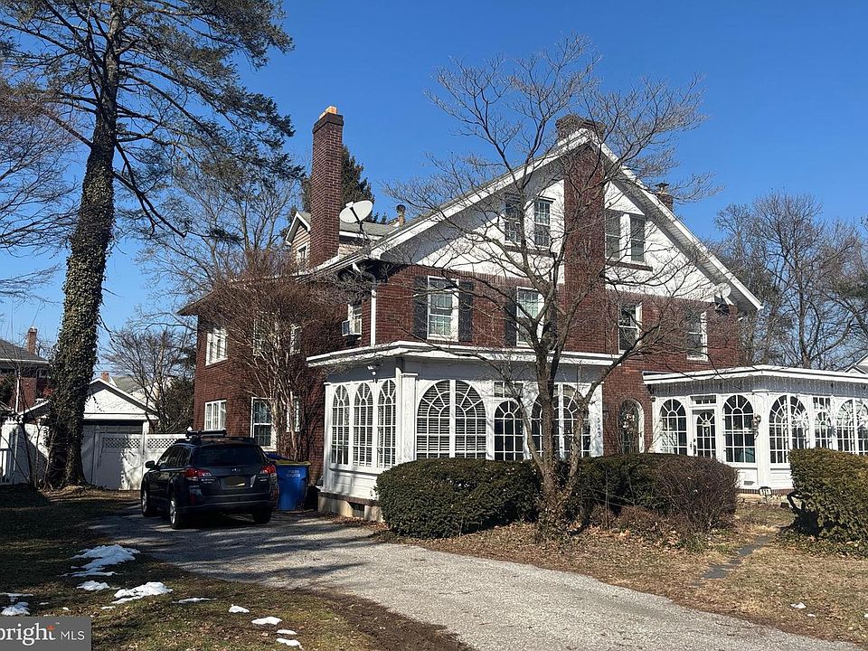 1st image of 523 Country Club Rd