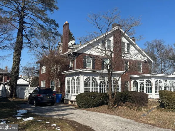 523 Country Club Rd, York, PA 17403