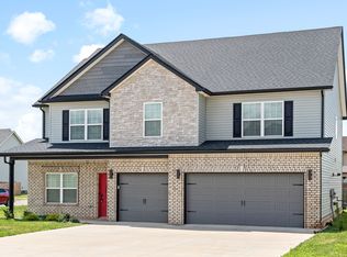 1540 Kingbird Dr, Clarksville, TN 37040