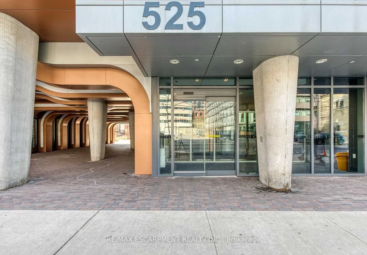 2 bed, $2,900 — Photo 2