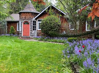 8422 NE 141st St, Kirkland, WA 98034