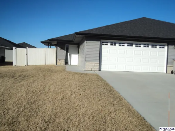 3526 Holly Blue Dr, Lincoln, NE 68504