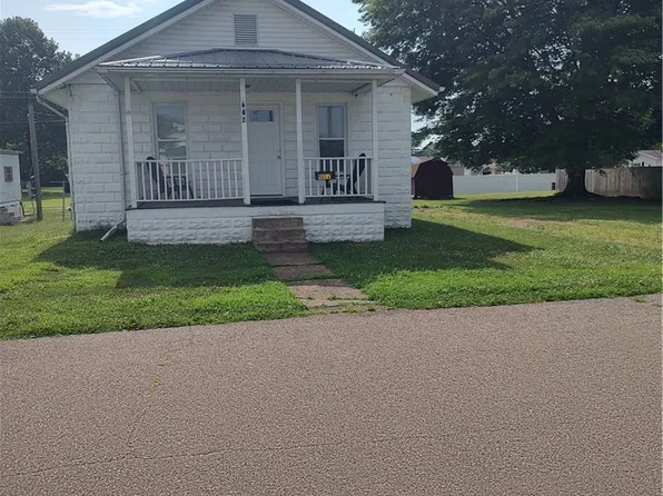 602 Oxford Ave, Newcomerstown, OH 43832