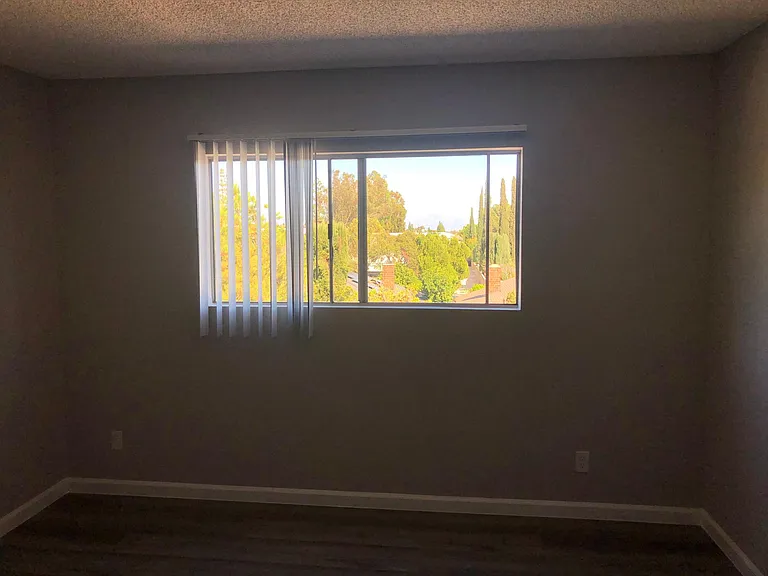 Lemarsh Apartments — Photo 5