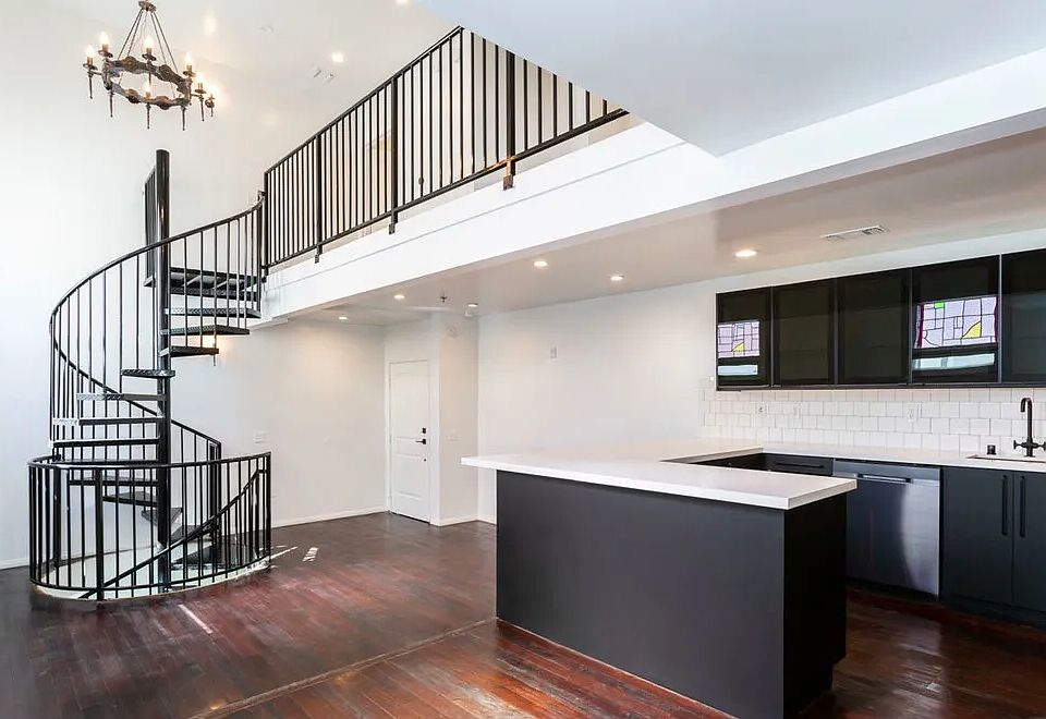 Living Room/Kitchen