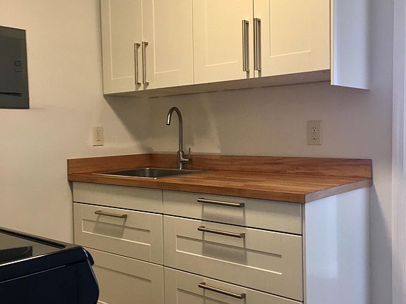 4th image of 649 W McMicken Ave APT 02