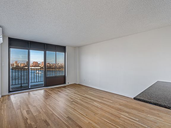 2nd image of 25-40 Shore Blvd Unit 14R