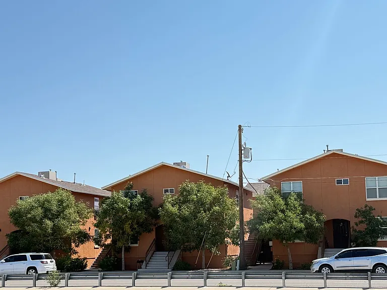Diana Drive Apartments — Photo 6