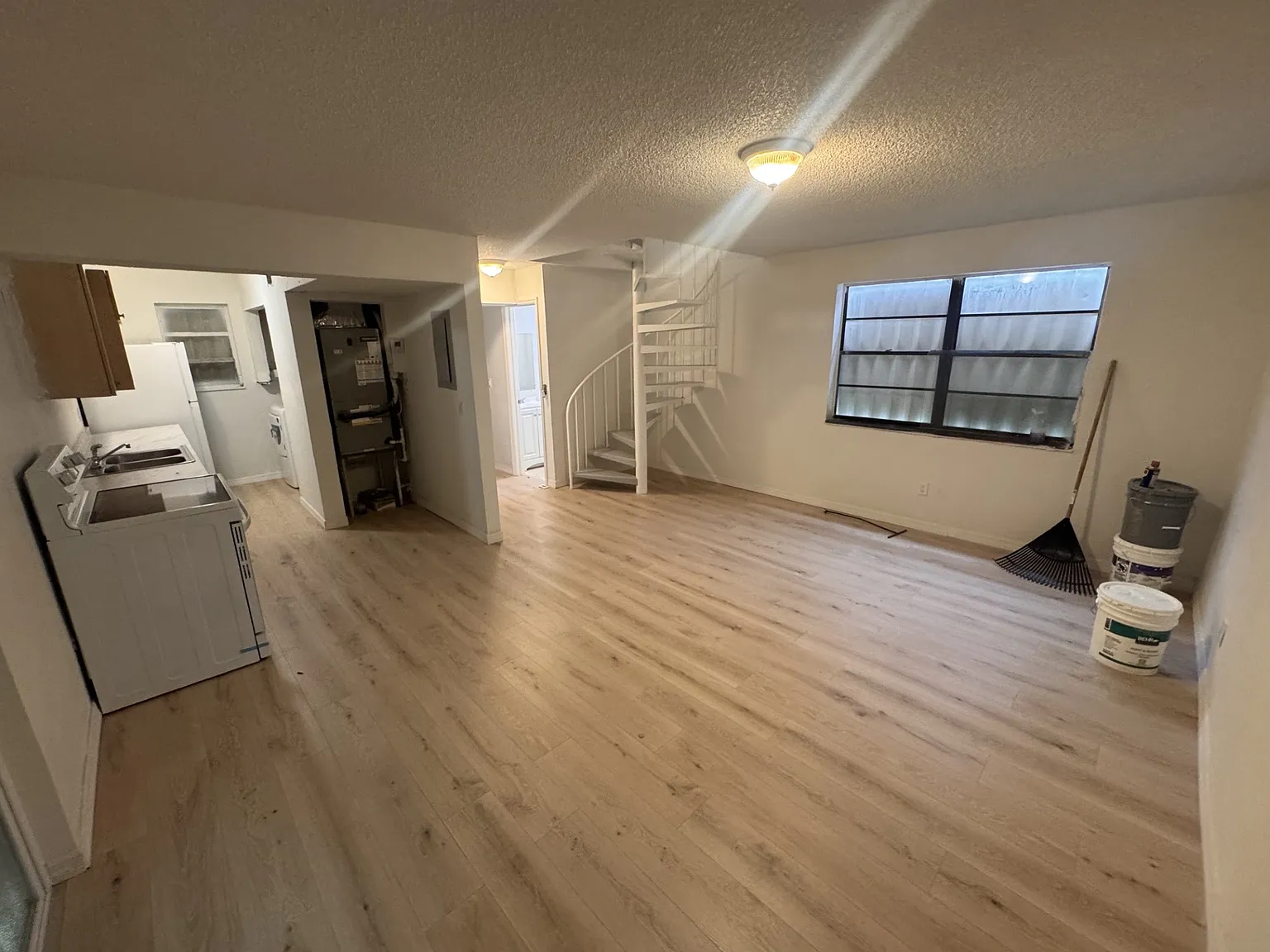 3 bed, 2.5 bath, 1000 sqft, $3,200 — Photo 1