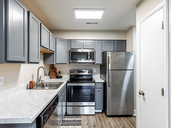 2nd image of 603 Hanna Ave APT 12