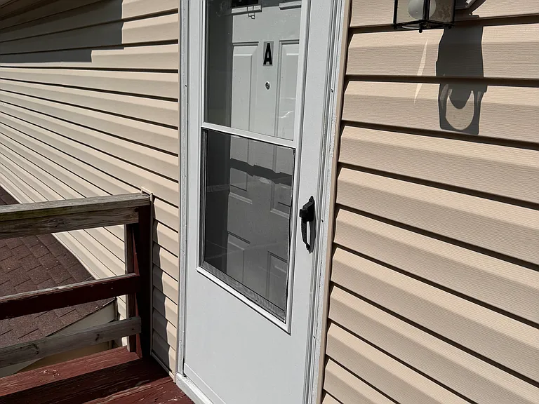 130 S Park St #A — Photo 8