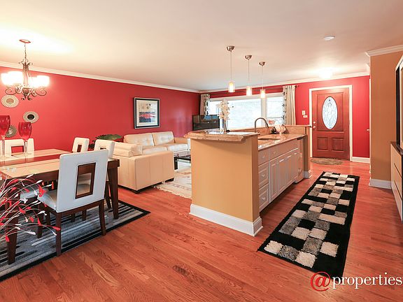 Living Room / Dining Room
