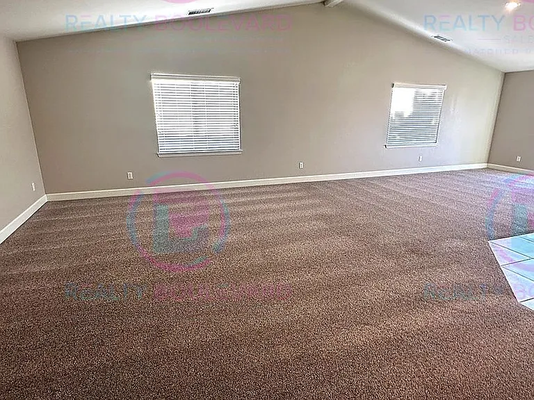 1110 Saffron Woods Way — Photo 19