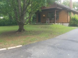 1602 S Madaline Ter, Springfield, MO 65804