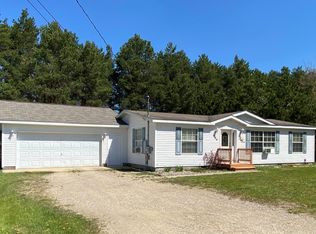 624 W Sunset Dr, Roscommon, MI 48653