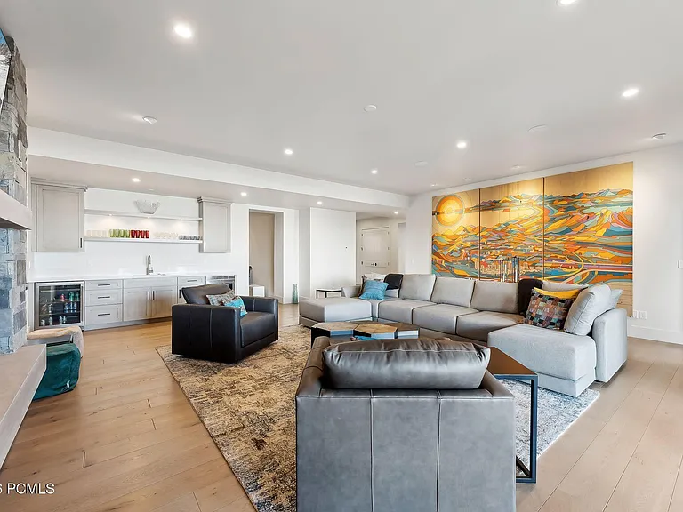 3450 E Ridgeway Dr — Photo 45