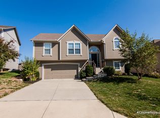 19554 W 110th St, Olathe, KS 66061