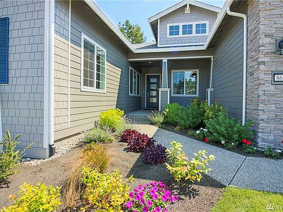 2nd image of 8603 Vashon Dr NE