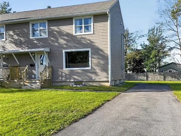 26 Fitzmaurice Road, Gander, NL A1V1B1