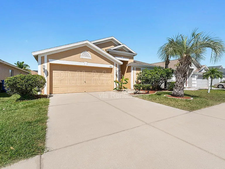 1010 Summer Breeze Dr — Photo 9