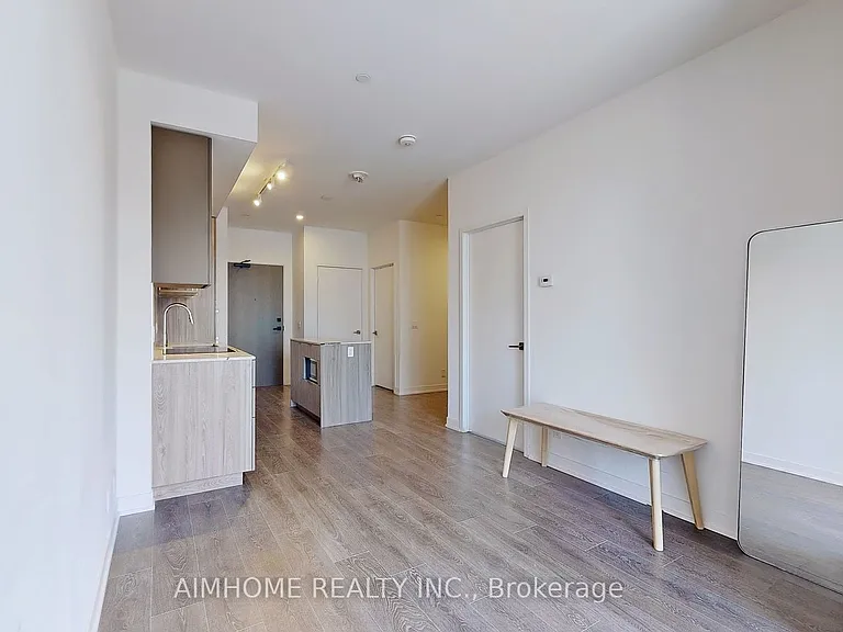 15 Holmes Ave #309 — Photo 3