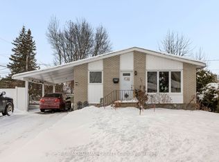 816 Willow Ave, Ottawa, ON K1E 1C7