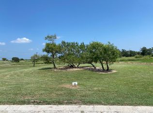 151 Rob Cir, Rockport, TX 78382