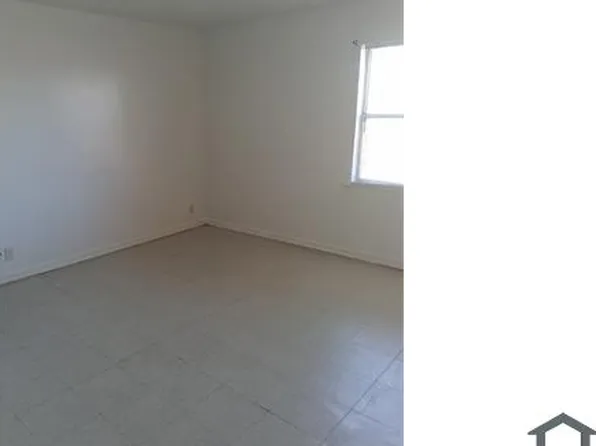 200 Rebecca Rd, Collins, MS 39428