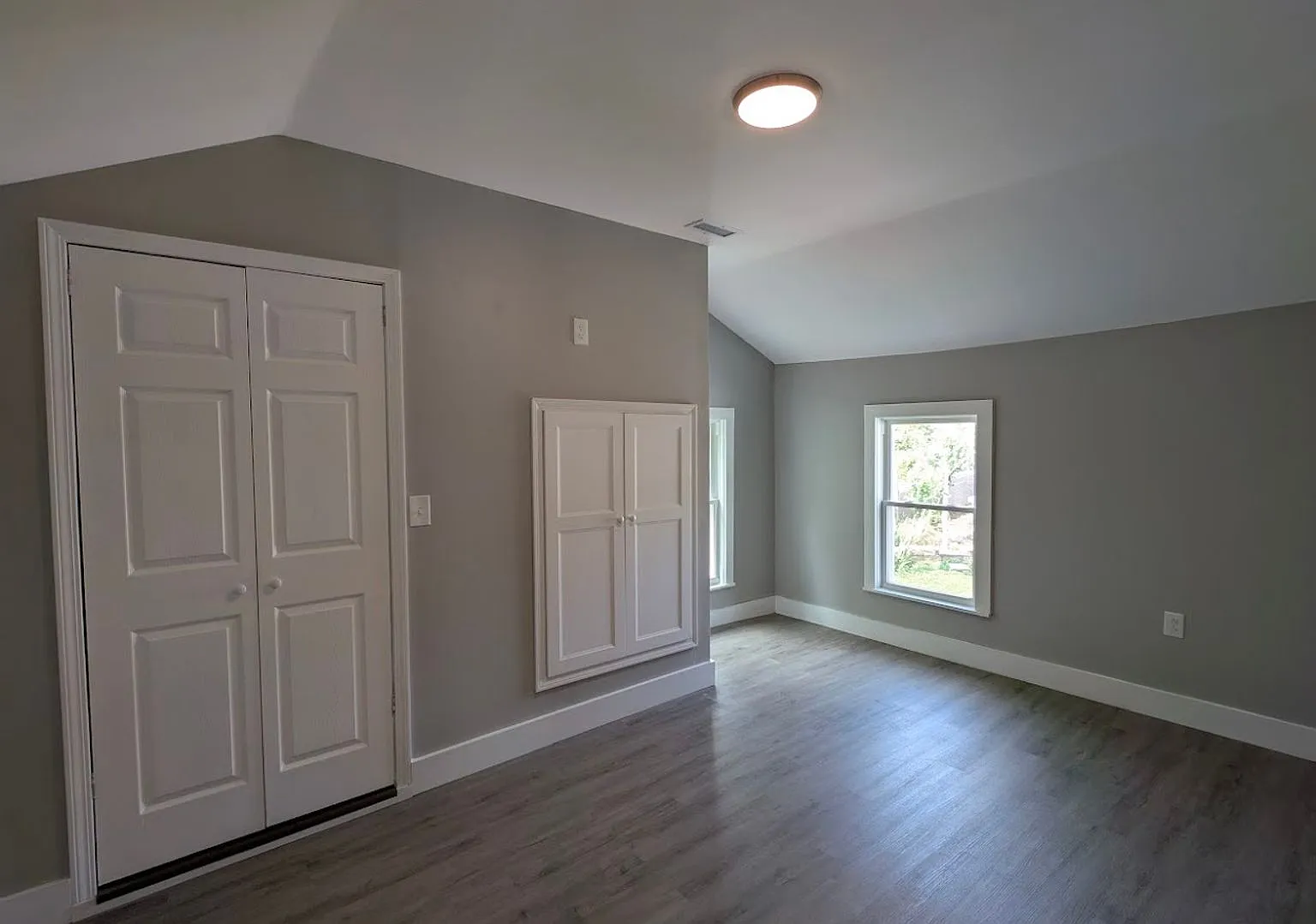 Carnegie - 2 BR Single Family Home — Photo 2