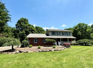 652 McCaslin Rd, New Castle, PA 16101